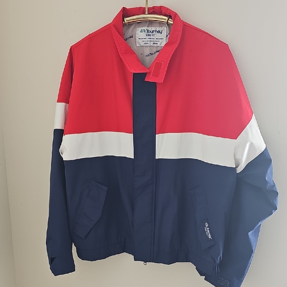 TOURNEY Gortex Tex. Mens Jacket Size‎ Meduim. Red,blue,white.